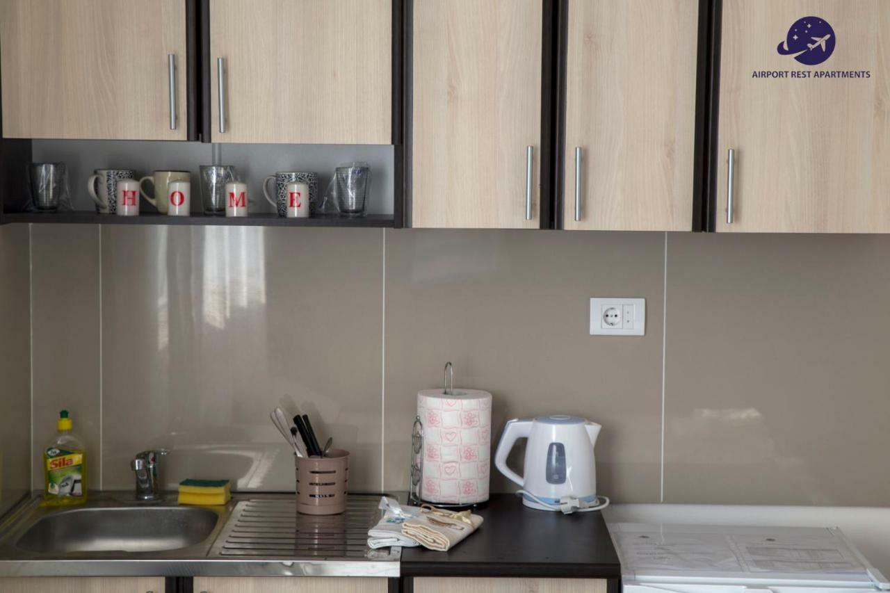 Airport Rest Apartments เบลเกรด ภายนอก รูปภาพ