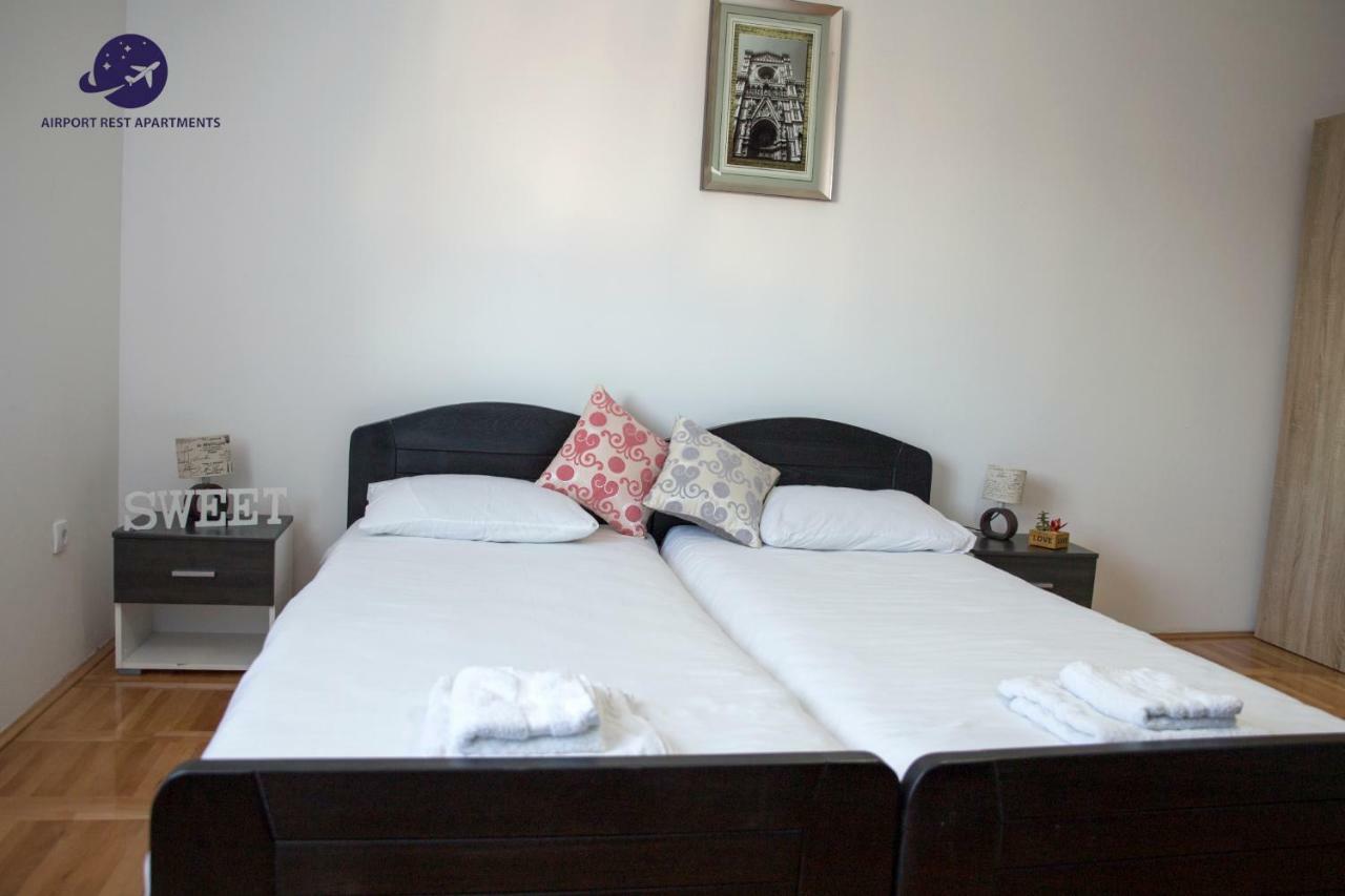 Airport Rest Apartments เบลเกรด ภายนอก รูปภาพ